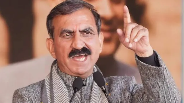 धर्मशाला में भड़के सीएम सुखविन्द्र सिंह सुक्खू: आइस स्केटिंग रिंक के निर्माण में देरी देख अफसरों को दी सस्पेंड करने की चेतावनी